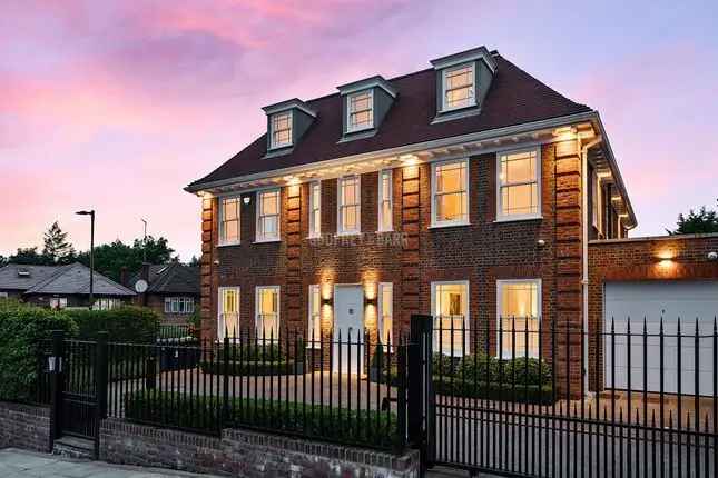 Detached house for sale in Hendon Avenue, London N3