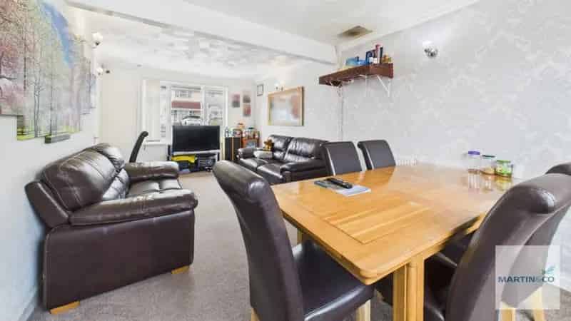 3 bedroom House
 For Sale