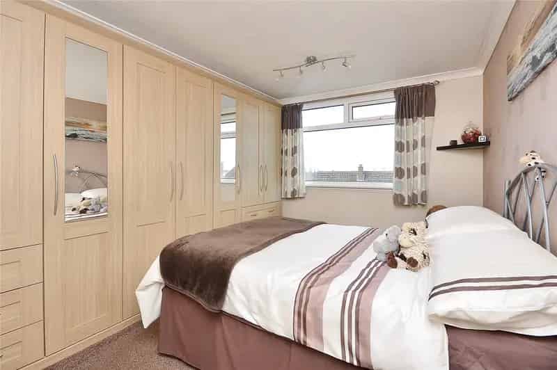 3 Bed Semi Detached House Garforth Ample Parking Stunning Garden