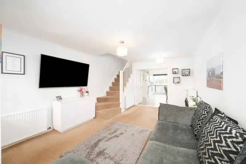 2 Bed Mid Terrace House Westhill