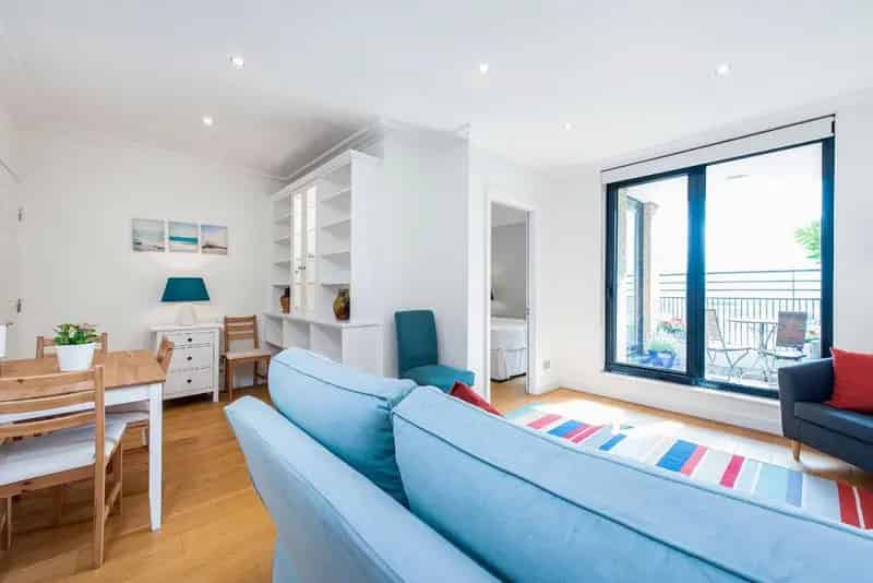 One Bedroom Apartment with City Views