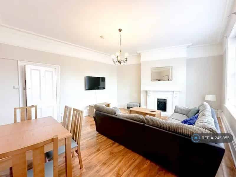 3 Bedroom Flat Bournemouth Town Centre - Student Accommodation