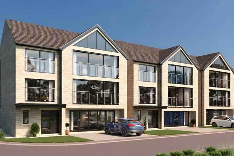 Luxury Valley View Homes: Bespoke Designs & High-End Finishes