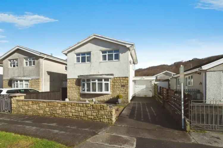 3 Bedroom Detached House in Crynant