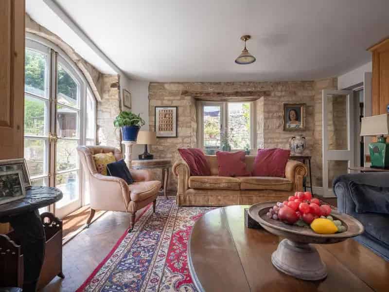 5 Bedroom Detached House for Sale in Cirencester