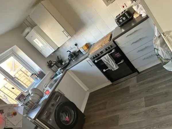 2 Bed New Build House with Garden and Shed