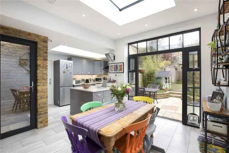 1 Bedroom Flat Apartment in London