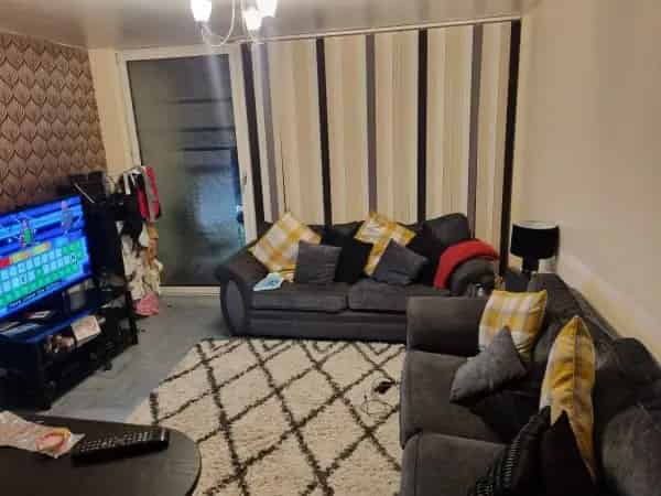 1 Bed Flat Canary Wharf E14 - Near Transport and Amenities