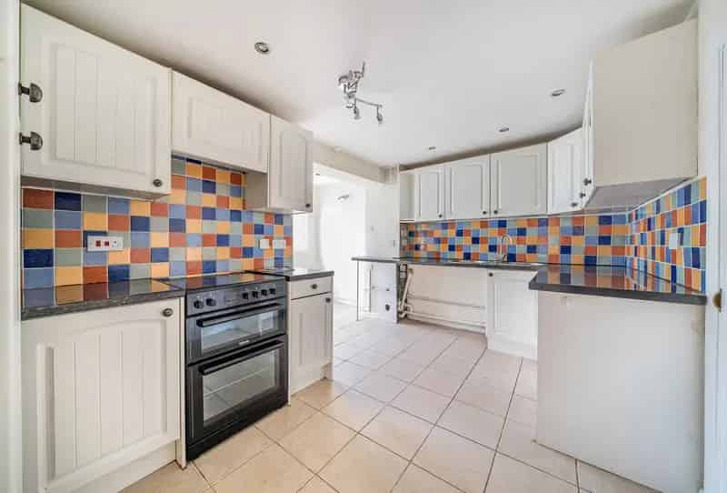 3 bedroom cottage for sale