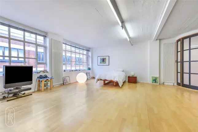 Flat for sale in Hoxton Square, London N1