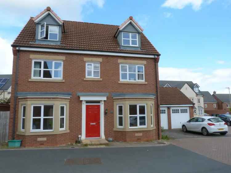 5 Bedroom Detached House to Rent