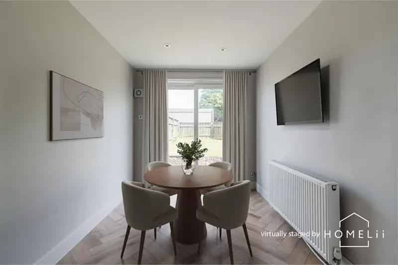 2 Bed Semi Detached House with 2 Reception Rooms and Garage