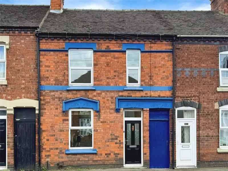 3 Bedroom Mid Terrace House to Rent Stafford Staffordshire