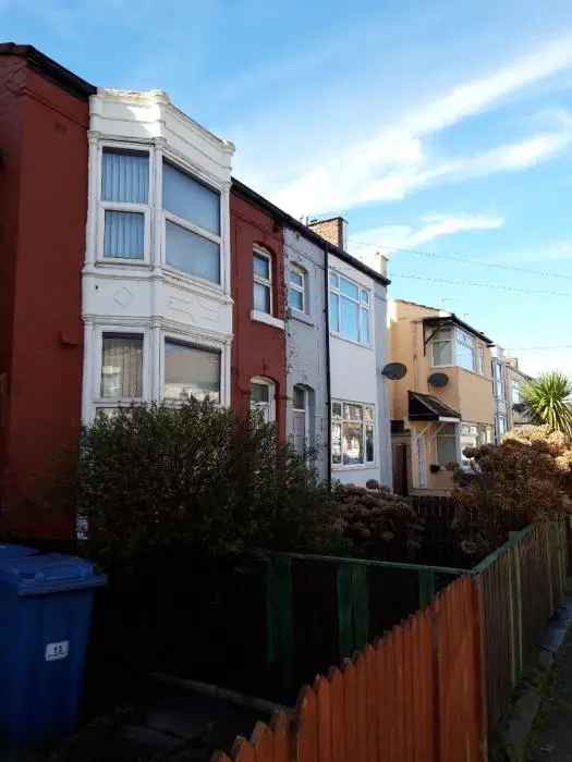 3 Bed House Kensington - Family Home - Pets Allowed