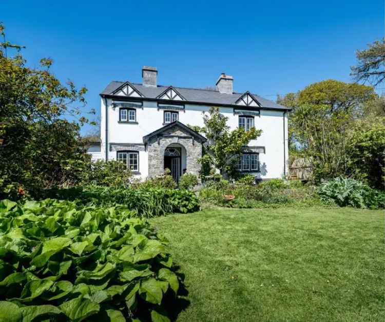 5 Bedroom Equestrian Home with Annexe and 4.1 Acres