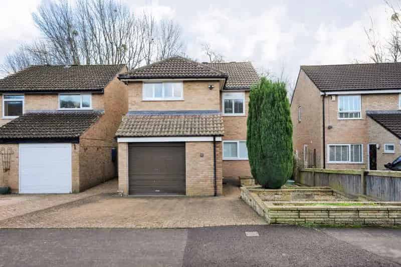 3 bedroom detached house for sale