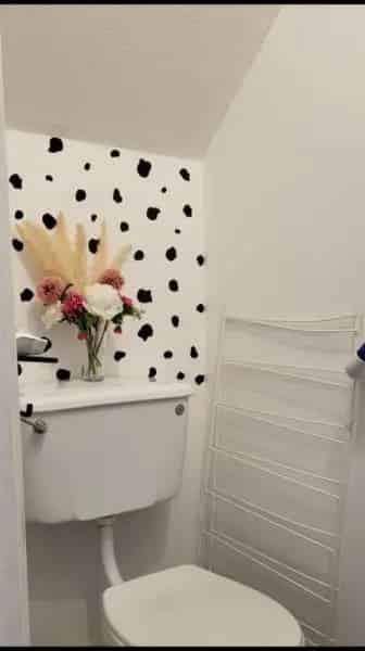 3 Bedroom House Permit Parking New Kitchen Floor and Carpets