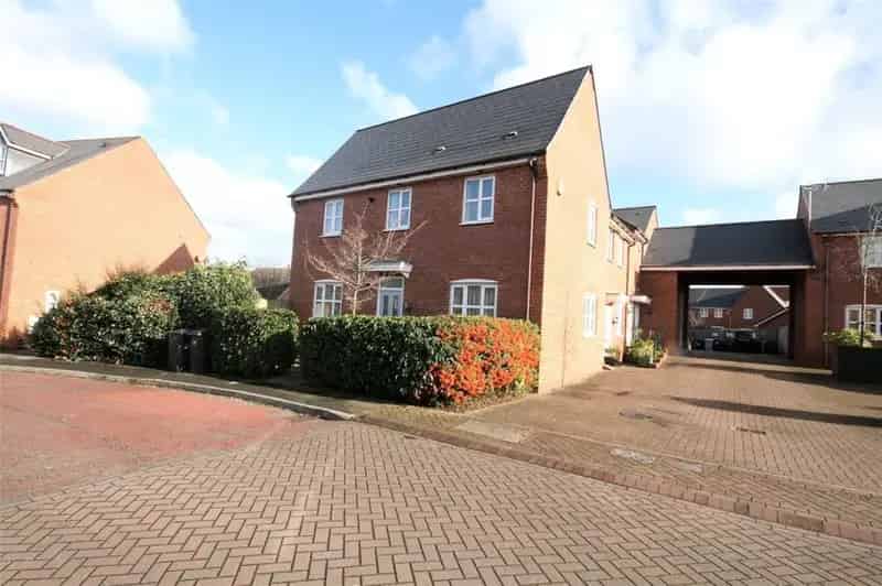 3 bedroom House
 To Rent
