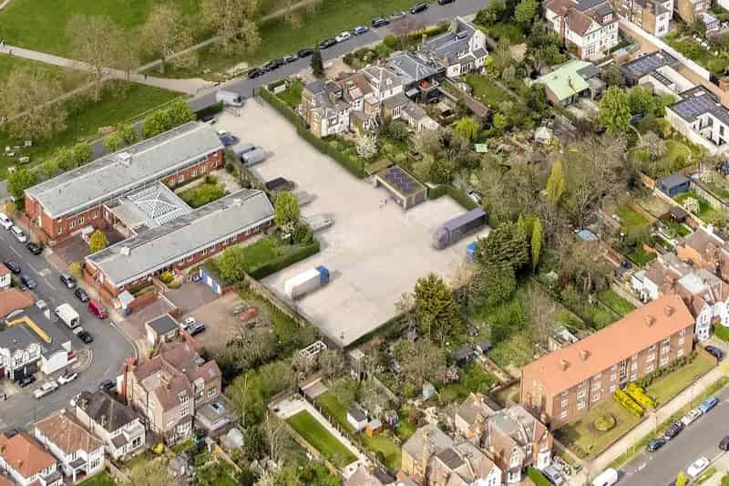 31799 sq ft Secure Builders Yard Site with Mains Services