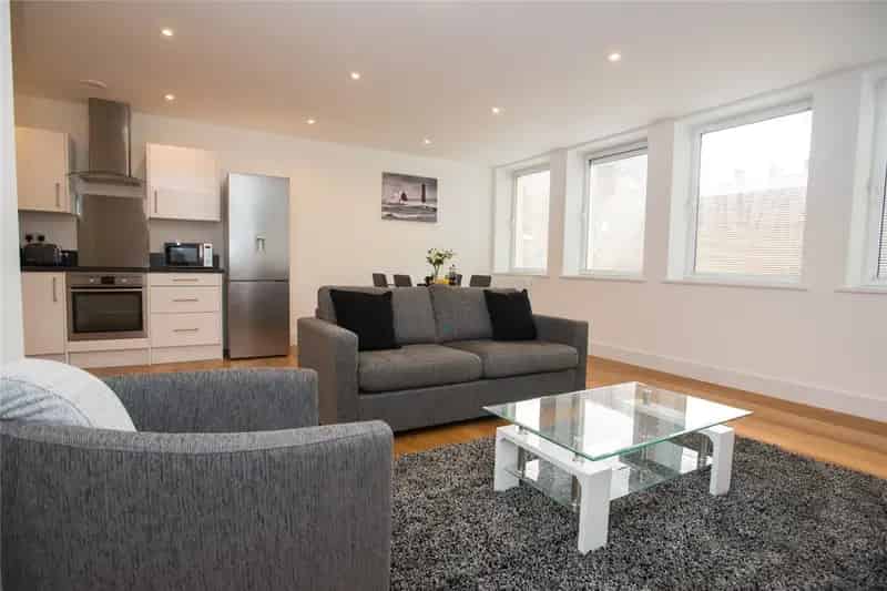 3 Bedroom Apartment in East Reading - Newly Refurbished