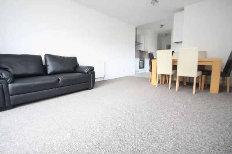 5 Bedroom Semi-Detached House for Students in Winton Bournemouth