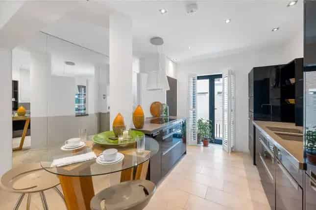 3 Bedroom House for Sale in Chelsea Near Hyde Park