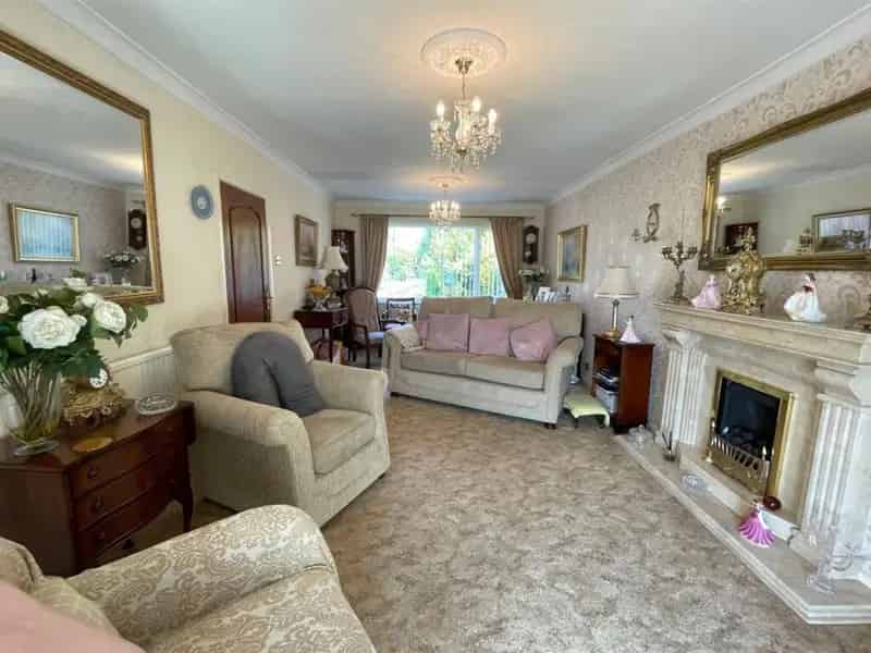 3 Bedroom Detached House For Sale Extended Family Home Large Plot Double Garage
