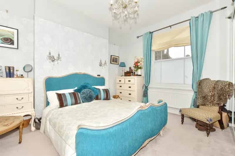 3 Bedroom Apartment Ramsgate East Cliff Grade II Listed