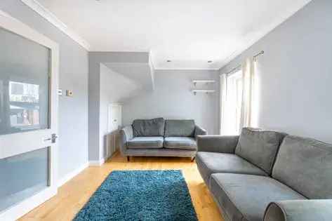 1 Bedroom Flat 67m² near Ladbroke Grove
