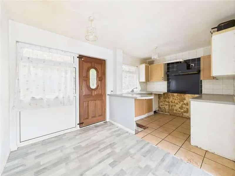 2 Bed Terraced House For Sale - Modernisation Needed