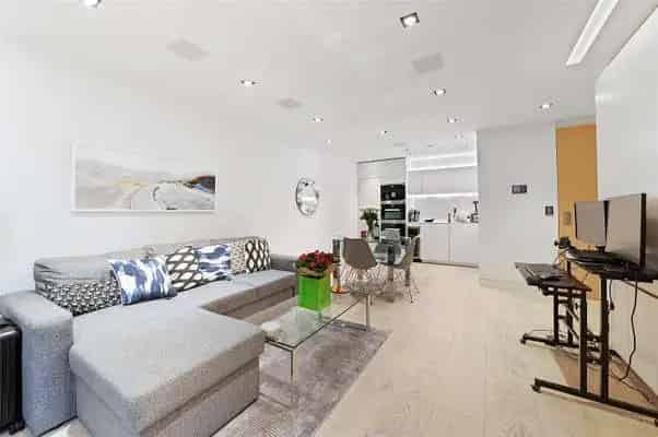 Still Walk, London, SE1 2RA | Property for sale | Savills