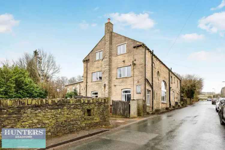 6 Bedroom Semi Detached House for Sale in Queensbury Bradford