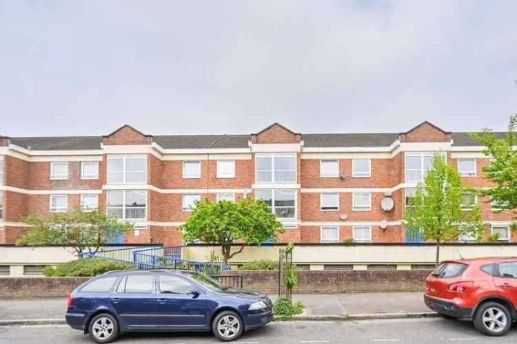 1 Bed Flat for Sale in Stoke Newington