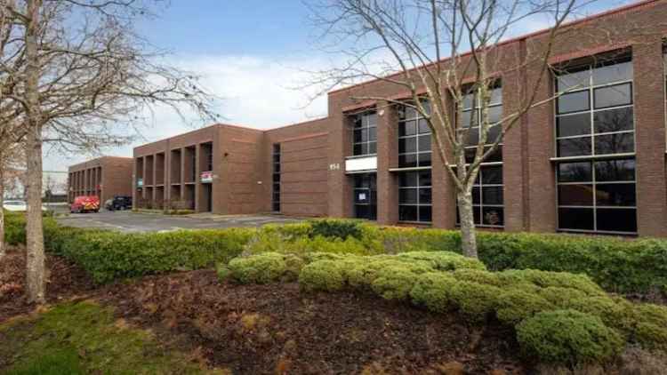 Warehouse Unit to Let Slough Trading Estate