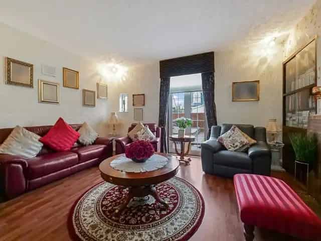 4 Bedroom Detached House for Sale in Bishopbriggs