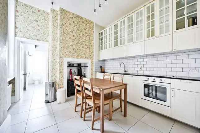 2 Bed Flat for Rent Fulham Road Chelsea SW10 Short Let