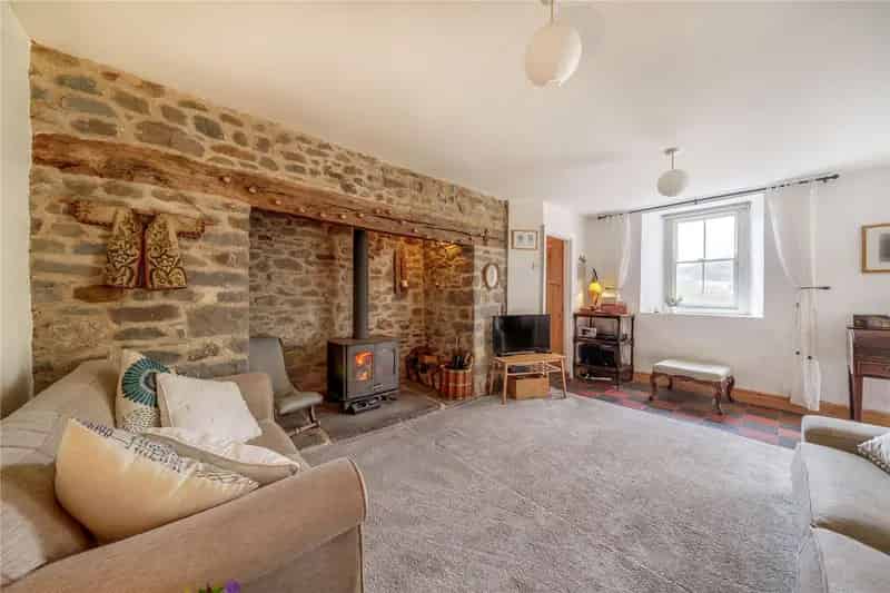 4 Bedroom Detached House with Mill and Equestrian Facilities