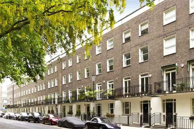 4-Bedroom Townhouse in London SW7 with Roof Terrace and Double Garage