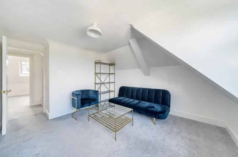 1 Bedroom Flat Near Preston Park Train Station No Deposit