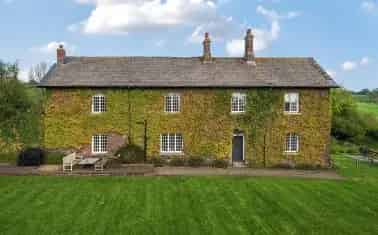 Higher Park Farmhouse 5 Bed 3 Bath 5.1 Acres Crediton Devon
