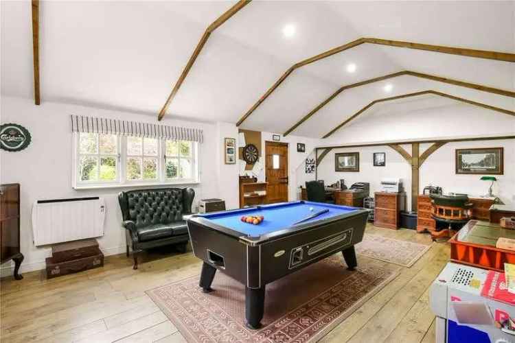 5 Bed House for Sale Woodford Valley