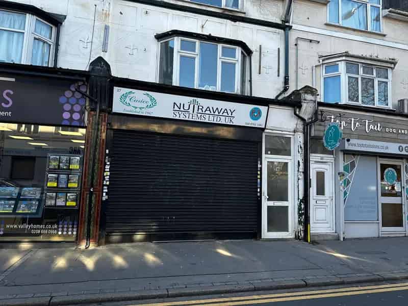 Retail Shop with Residential Accommodation Chipstead Valley Road
