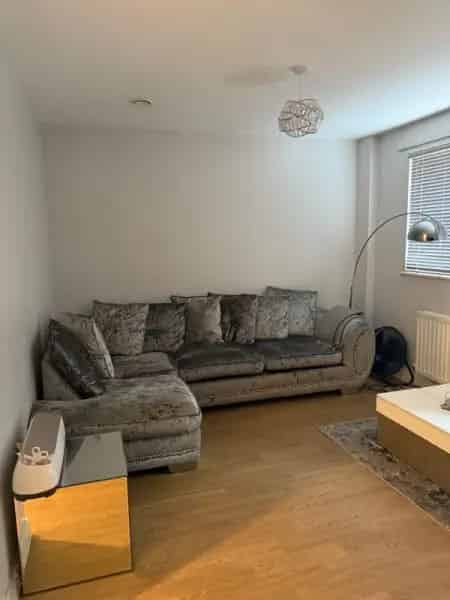 3 Bedroom Duplex Maisonette East London E13 New Build