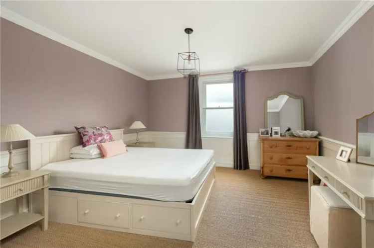 2 Bedroom Garden Apartment Lansdown Furnished Garage Parking