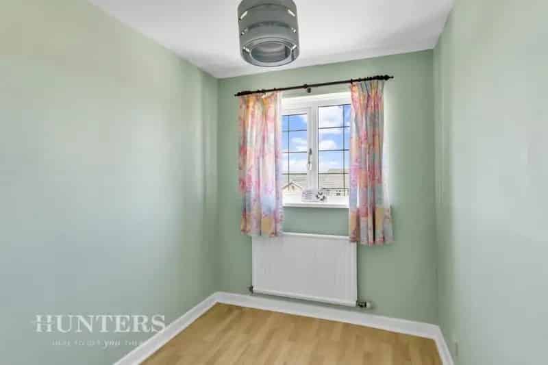 3 Bed Detached House for Sale in Milnrow
