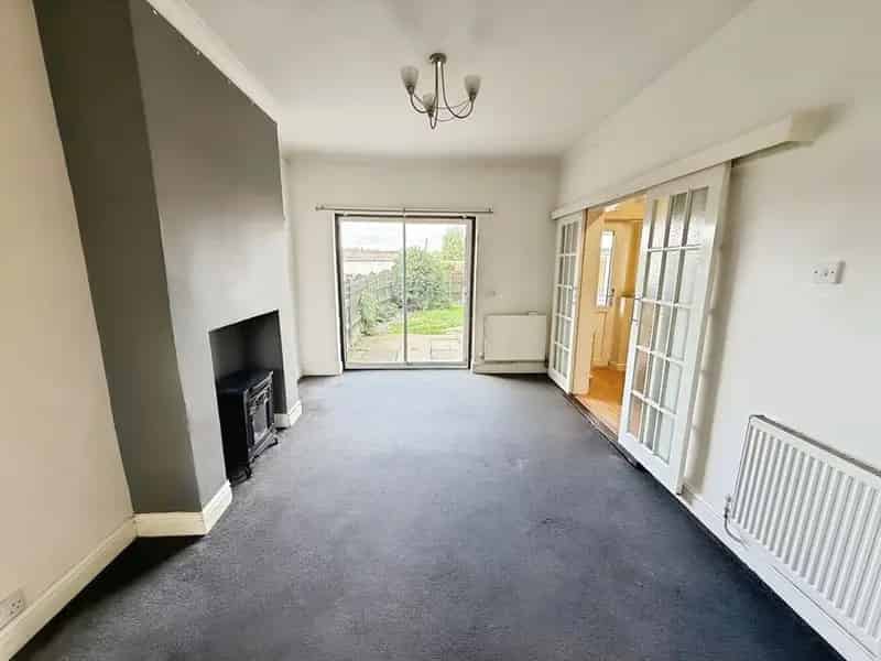 3 Bedroom Mid Terrace House for Sale