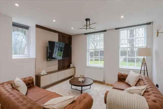 Flat for sale in Circus Road, London NW8