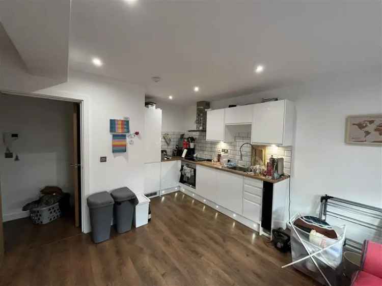 Executive Apartments in Carlton Nottingham Integrated Appliances and TVs