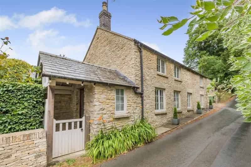 4 Bedroom Cottage with Annex for Sale