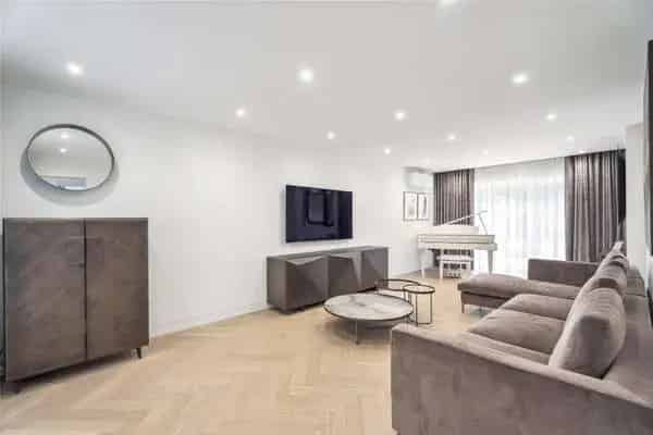 Four Bedroom Detached Family Home Nascot Wood Watford